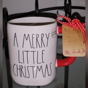 Rae Dunn A MERRY LITTLE CHRISTMAS / Door with Wreath, Mug with Red Handle, NEW